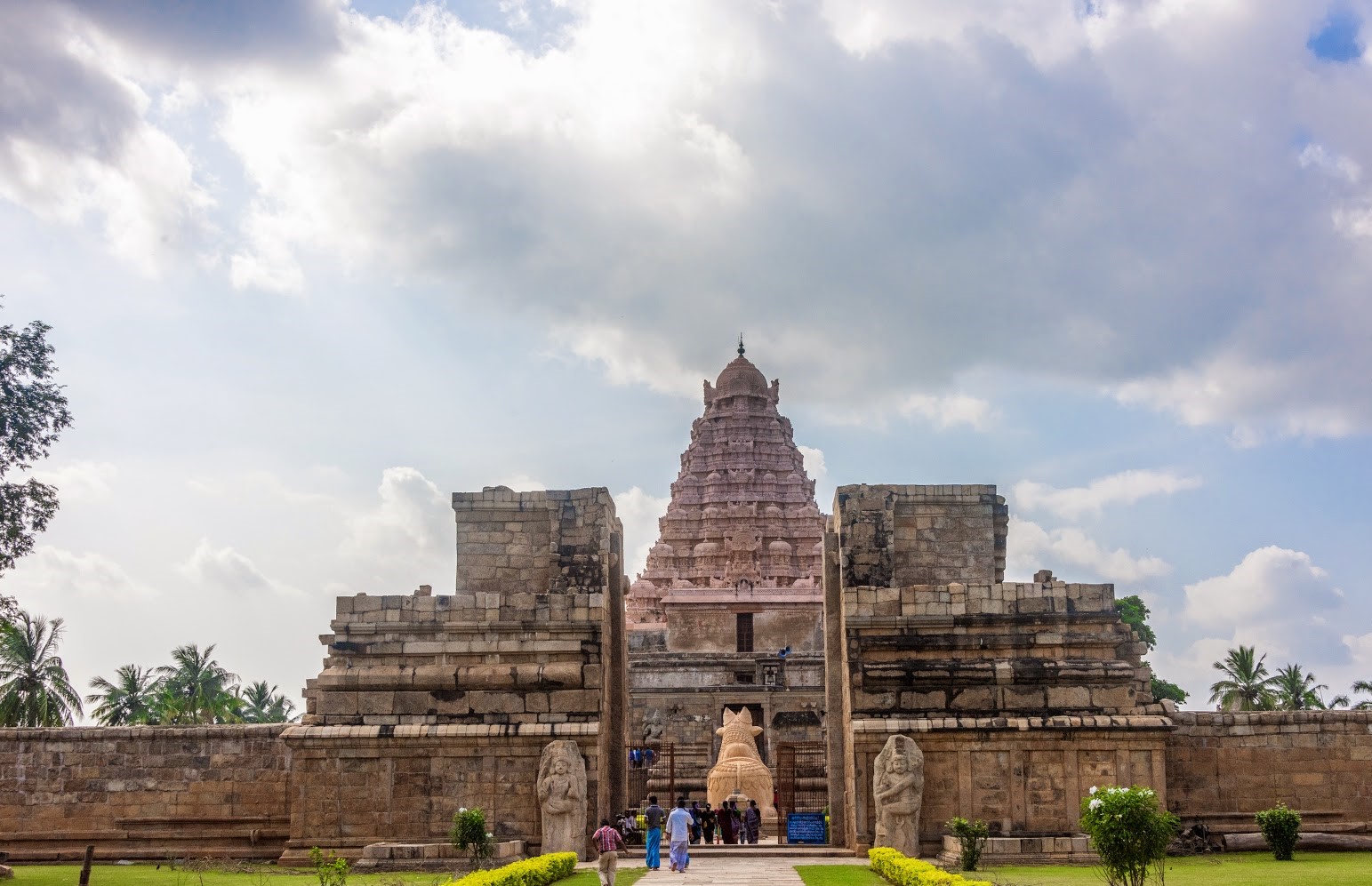 Gangaikondacholapuram main entrance view 1 கங்கைகொண்ட சோழபுரம்|அரியலூர்1